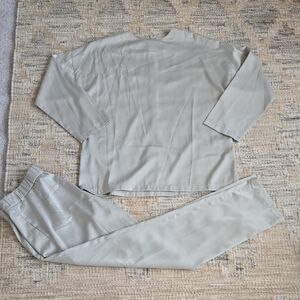 Elegant Green Women's Top And Pant Set